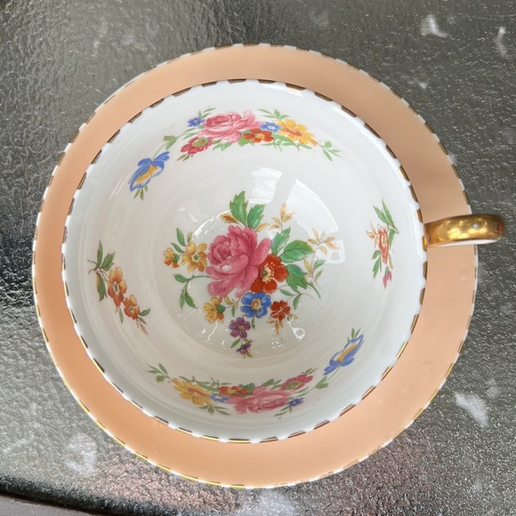 Vintage ROYAL CHELSEA English teacup and saucer. - Picture 3 of 9